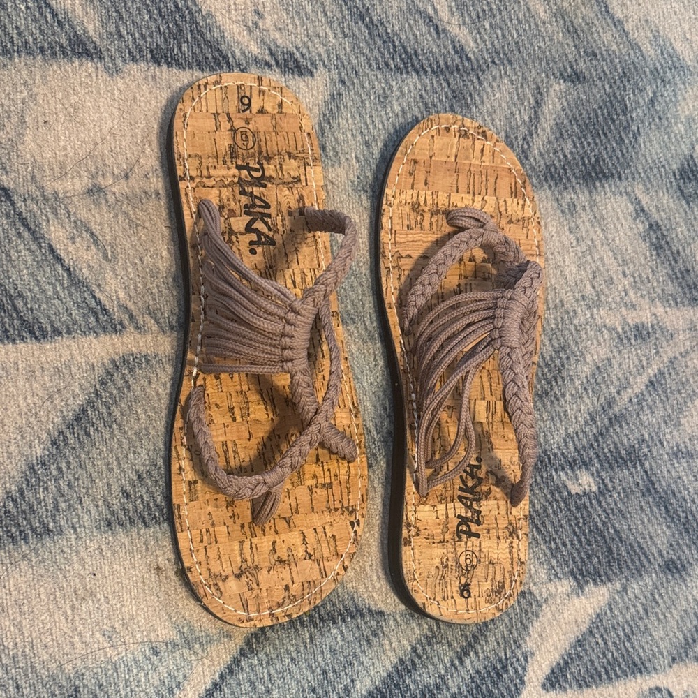 Plaka Women's Tan and Gray Braided Sandals